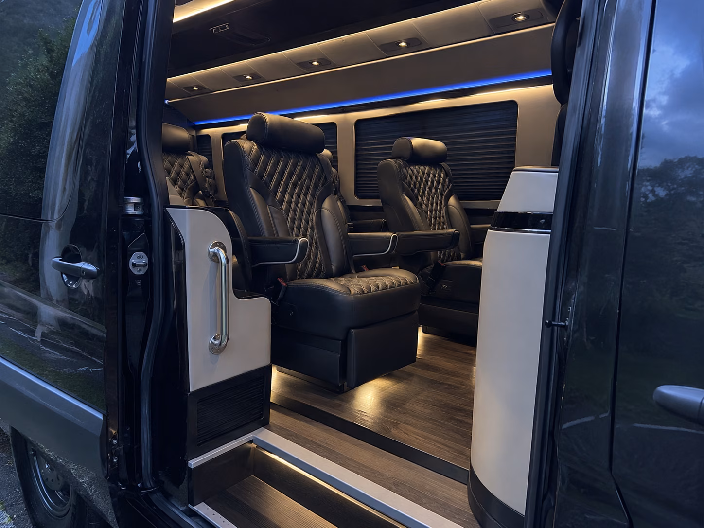 rent a bus for live music and private events around st louis