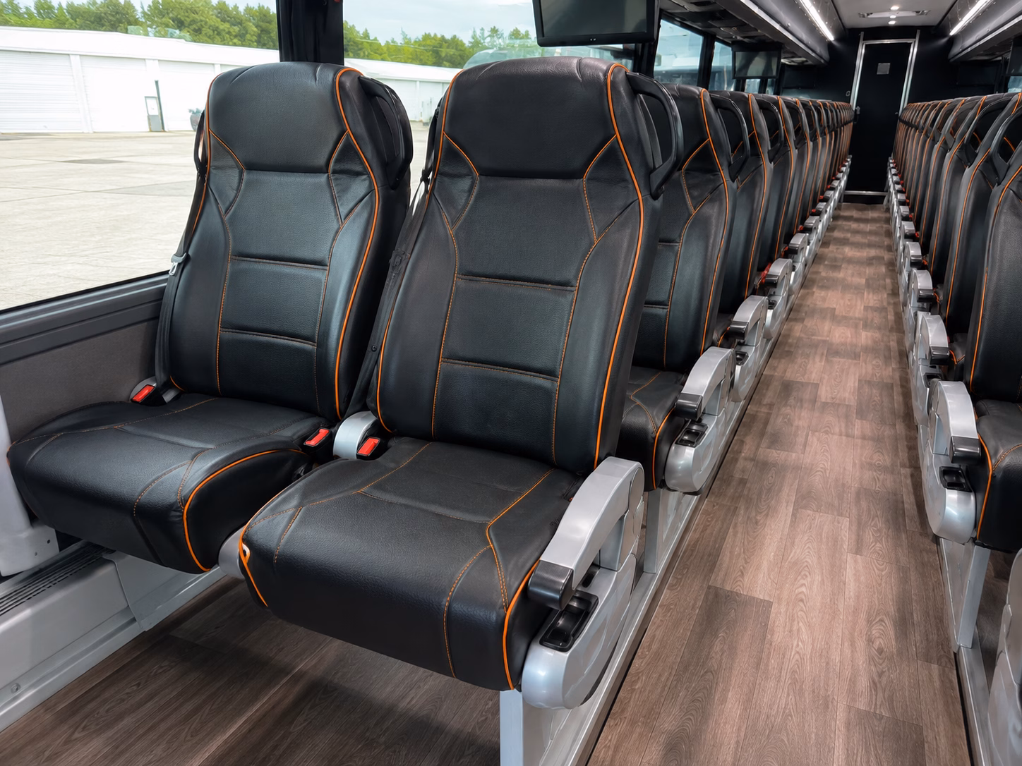 shuttle services for airline crews and airport staff in st louis