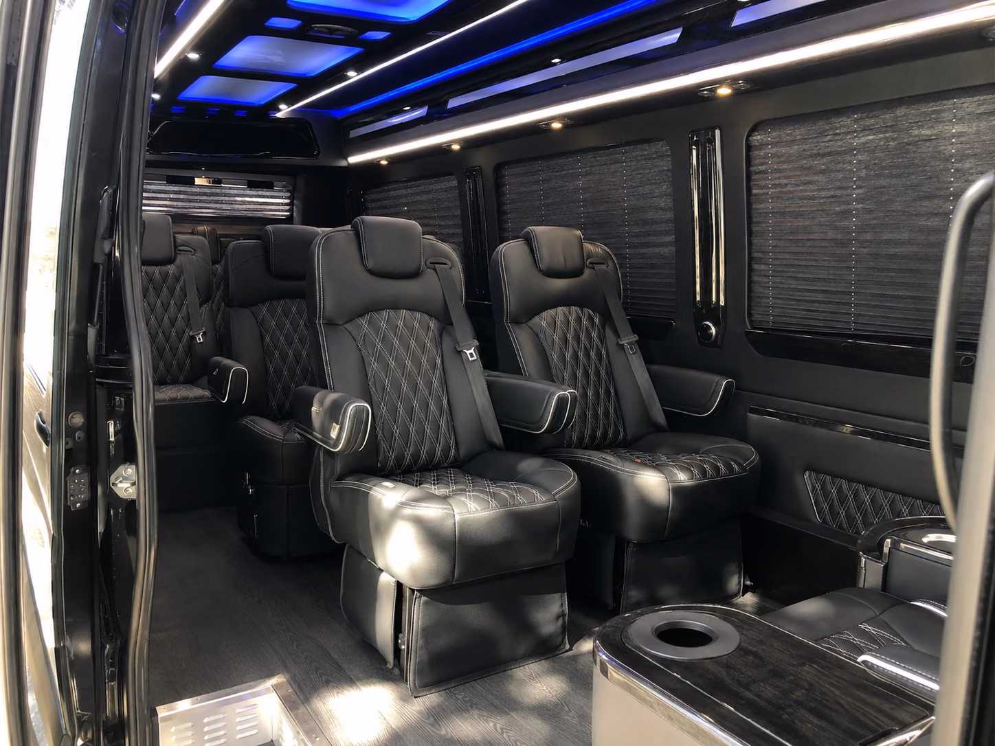 st louis airport shuttle bus rentals for private groups